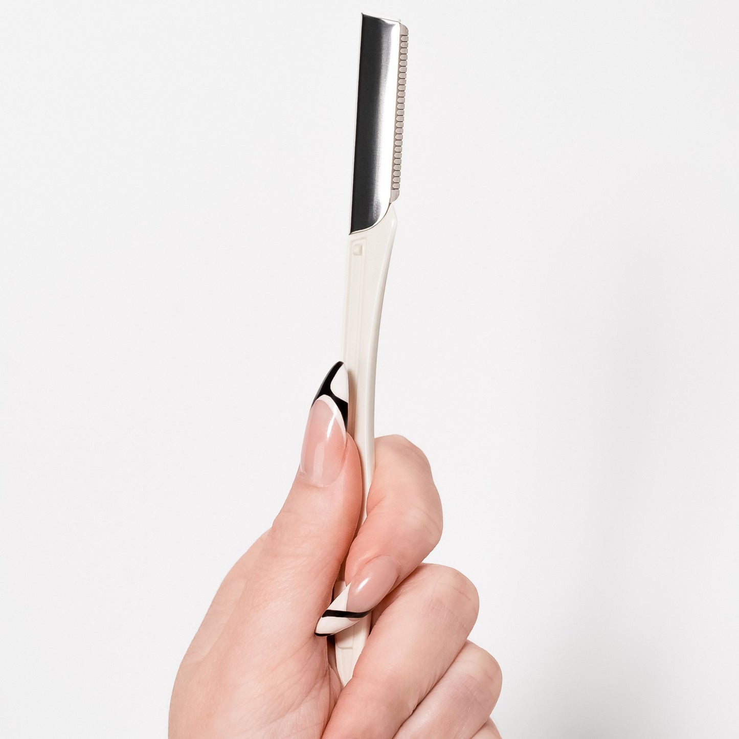 Using Shape & Shave to remove peach fuzz from face
