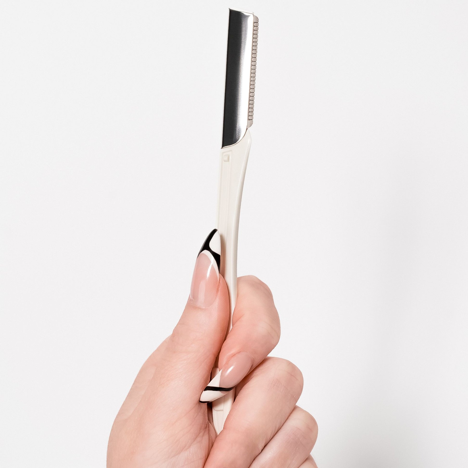 Using Shape & Shave to remove peach fuzz from face
